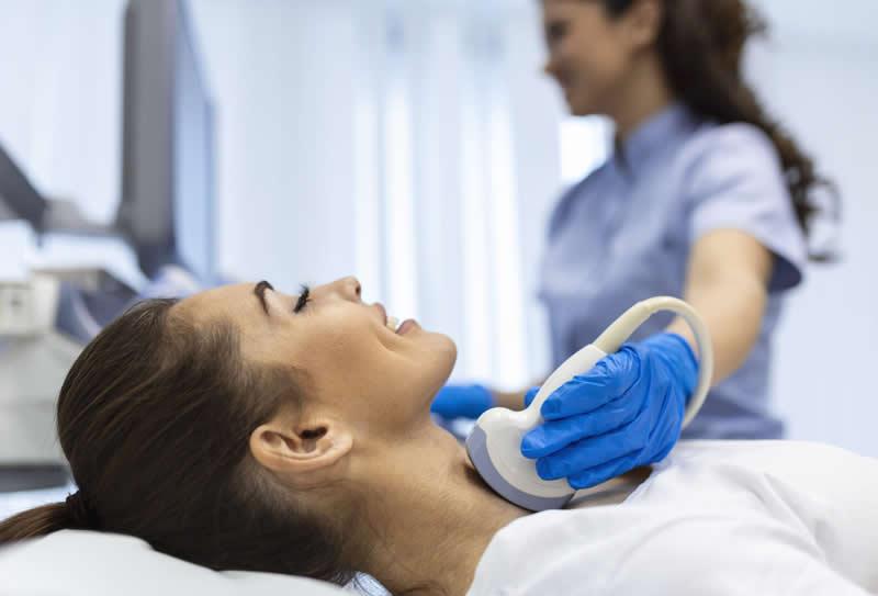 Quais problemas podem ser diagnosticados através da ecografia?